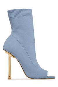 Claudia - Blue