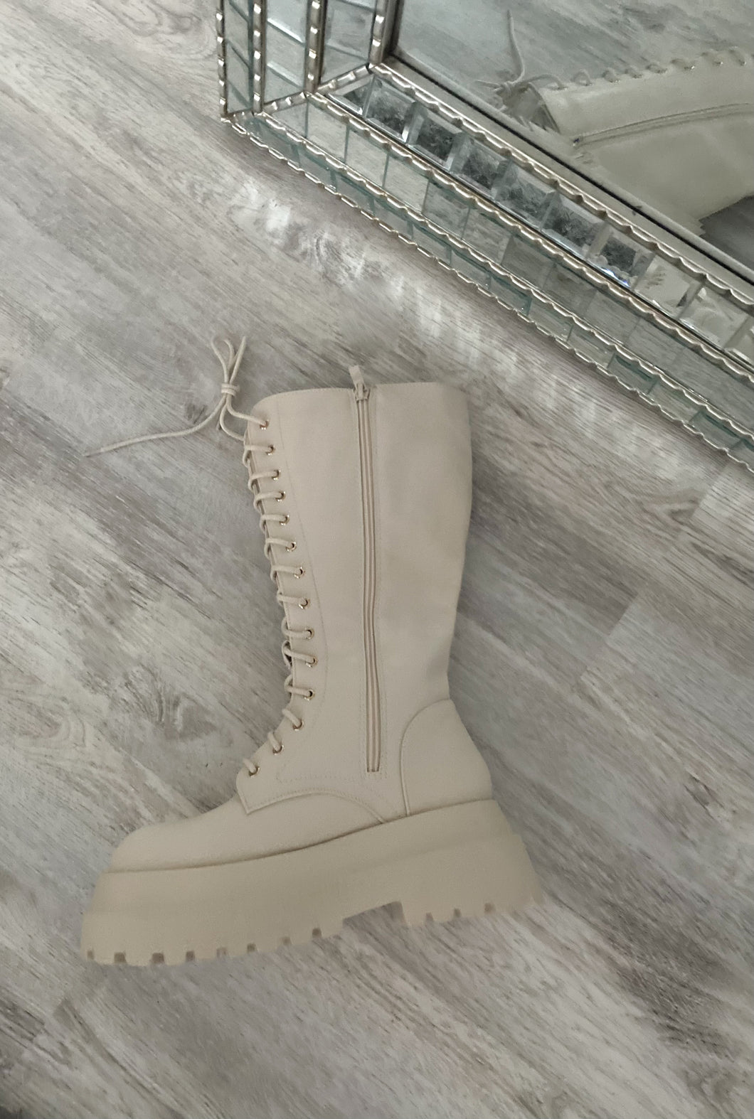 Alex - Beige